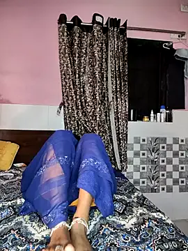 CarolineHailey – webcam model profile photo Image 19