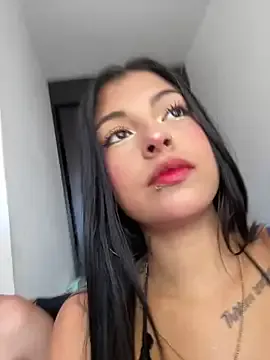 Lililth_Capri77 – webcam model profile photo Image 4