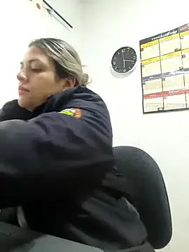 Julia-Sugar – webcam model profile photo Image 13