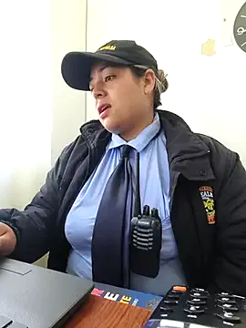 Julia-Sugar – webcam model profile photo Image 4