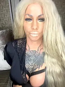 Emma_Lunny – webcam model profile photo Image 19