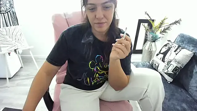 GreciaMorgan – webcam model profile photo Image 10