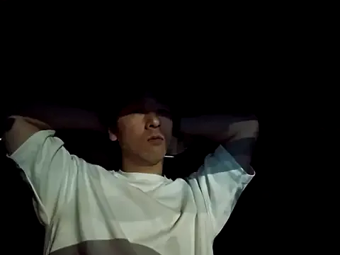 LaraOlsen – webcam model profile photo Image 7