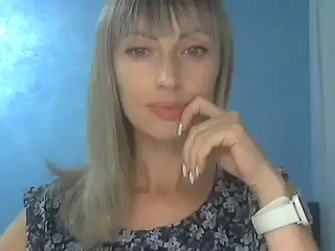 AmyBelmontt – webcam model profile photo Image 13