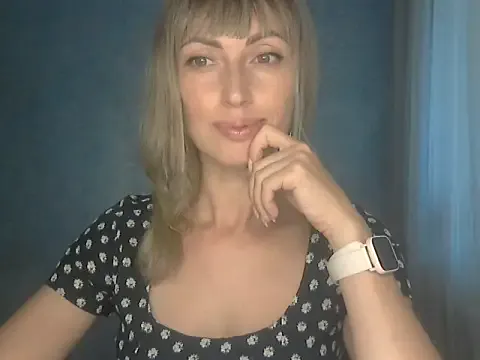 AmyBelmontt – webcam model profile photo Image 5