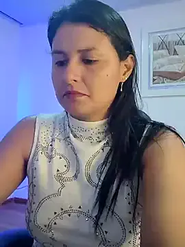 Clarckbella – webcam model profile photo Image 5