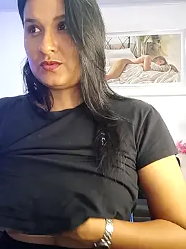 Clarckbella – webcam model profile photo Image 9