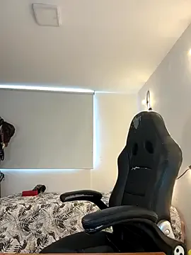 AylaRosell – webcam model profile photo Image 4