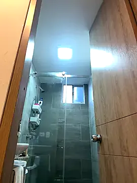 AylaRosell – webcam model profile photo Image 8