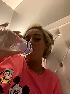 Alice_Haaze – webcam model profile photo Image 5