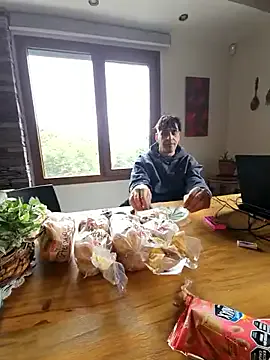 SashCarter – webcam model profile photo Image 13