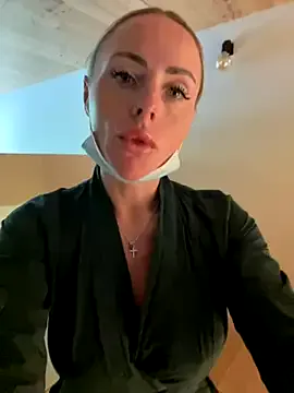 Donovan_Desmond – webcam model profile photo Image 12