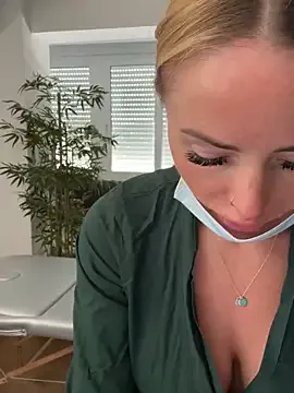 Donovan_Desmond – webcam model profile photo Image 4