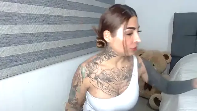 cam_divaa – webcam model profile photo Image 16