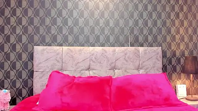 GreciaMorgan – webcam model profile photo Image 14