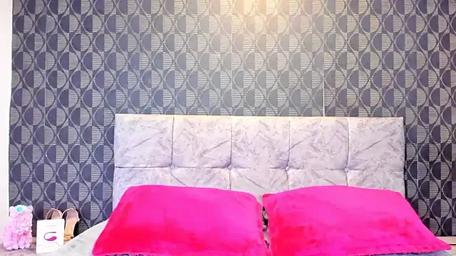 GreciaMorgan – webcam model profile photo Image 4