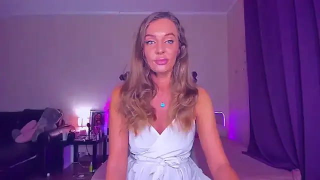 ChloeeGill – webcam model profile photo Image 6