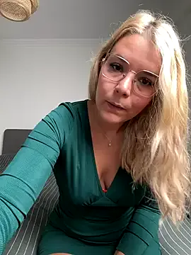 Hana-Noami – webcam model profile photo Image 16