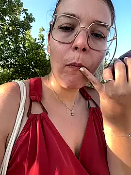 Hana-Noami – webcam model profile photo Image 6