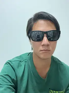 Noya – webcam model profile photo Image 10