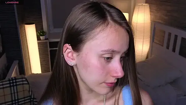 SkyLumen – webcam model profile photo Image 17