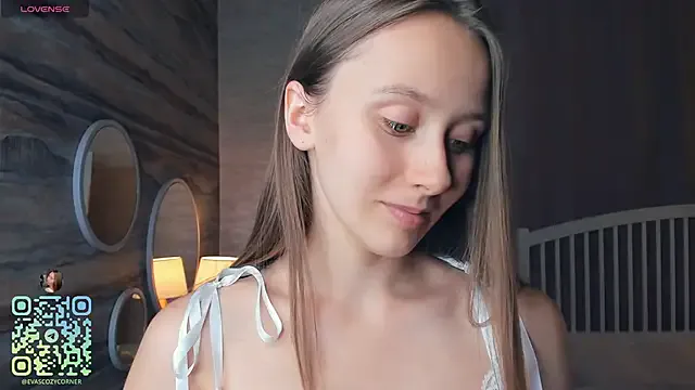 SkyLumen – webcam model profile photo Image 3