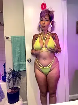 MartinaWolf – webcam model profile photo Image 14