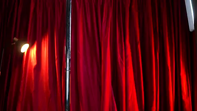 MartinaWolf – webcam model profile photo Image 10