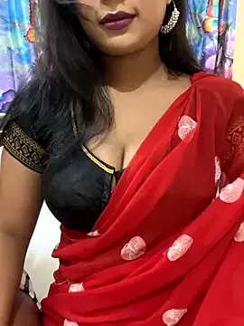 TaliaMorenne – webcam model profile photo Image 3