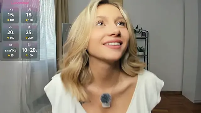 adhitii – webcam model profile photo Image 12