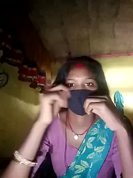 CassieGil – webcam model profile photo Image 2