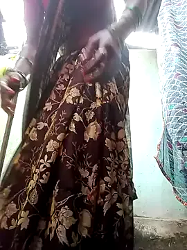 CassieGil – webcam model profile photo Image 4