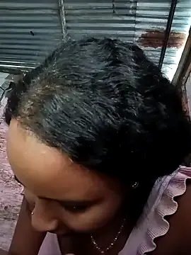 AmyBelmontt – webcam model profile photo Image 12