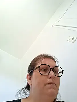 KaraNoir – webcam model profile photo Image 11