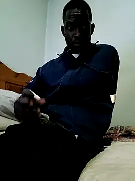 eveliness – webcam model profile photo Image 11