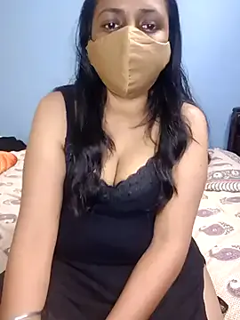 CassieGil – webcam model profile photo Image 6