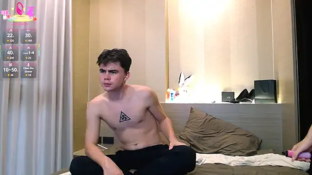 CassieGil – webcam model profile photo Image 9