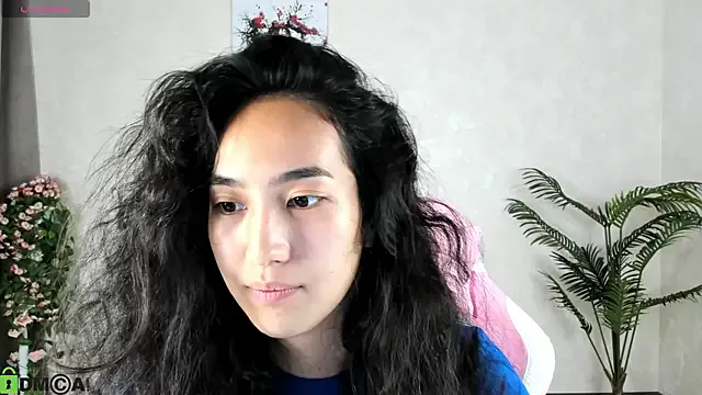 nicdani_1 – webcam model profile photo Image 15