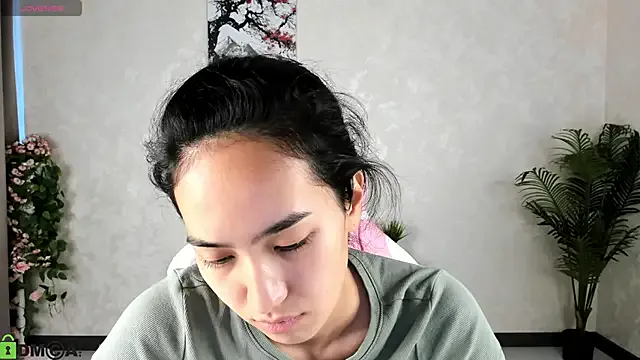 nicdani_1 – webcam model profile photo Image 19