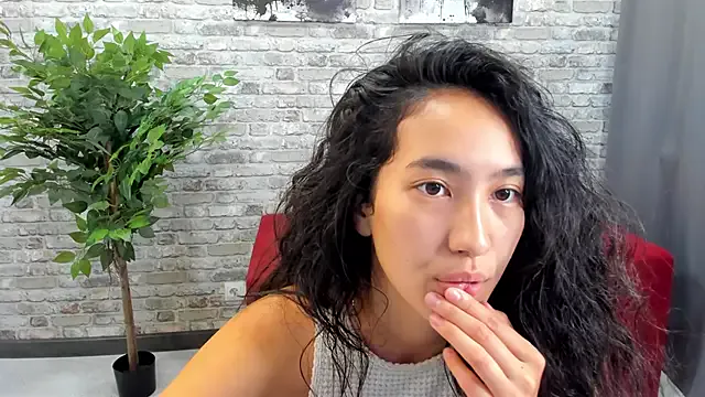 nicdani_1 – webcam model profile photo Image 6