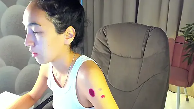 nicdani_1 – webcam model profile photo Image 7