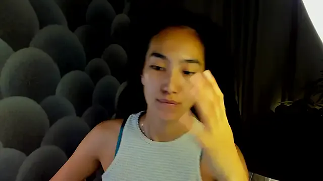 nicdani_1 – webcam model profile photo Image 8