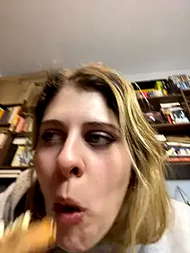 Lililth_Capri77 – webcam model profile photo Image 15