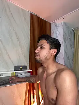 Astrid3 – webcam model profile photo Image 2