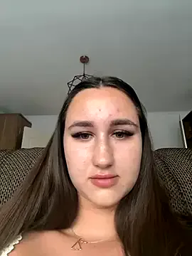 AnneRusel – webcam model profile photo Image 5