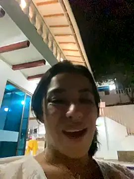 AmyBelmontt – webcam model profile photo Image 7