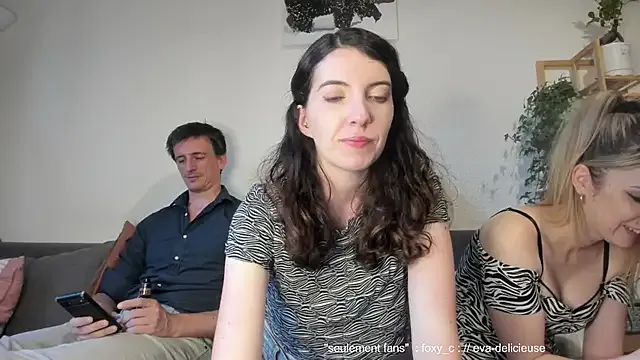 AbrilSilva – webcam model profile photo Image 10