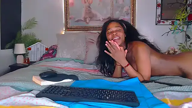 ChloeeGill – webcam model profile photo Image 2