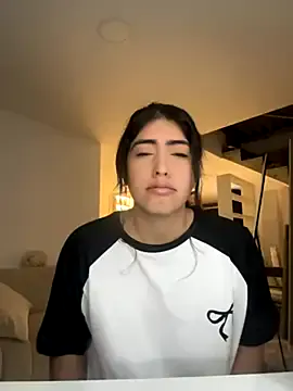 emmaglam-903 – webcam model profile photo Image 12