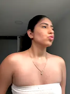 emmaglam-903 – webcam model profile photo Image 9